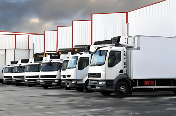 365英国上市集团